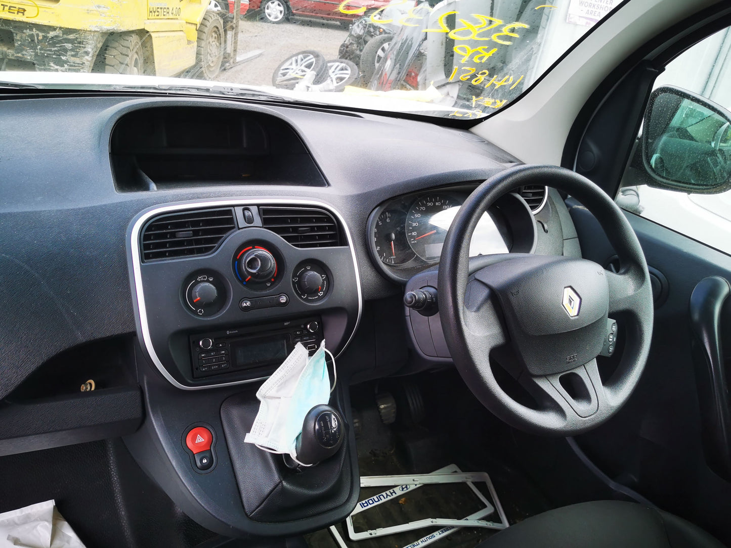 2015 RENAULT KANGOO X61, BLACK ONLY, W/PARK SENSOR TYPE, 09/13-02/22 7701478196 REAR BUMPER