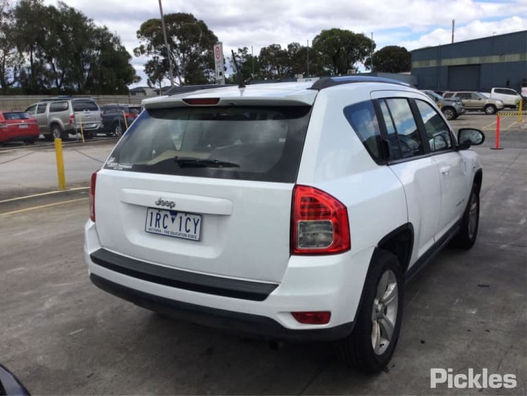 Wrecking 2013 JEEP COMPASS for Used Parts JP0960
