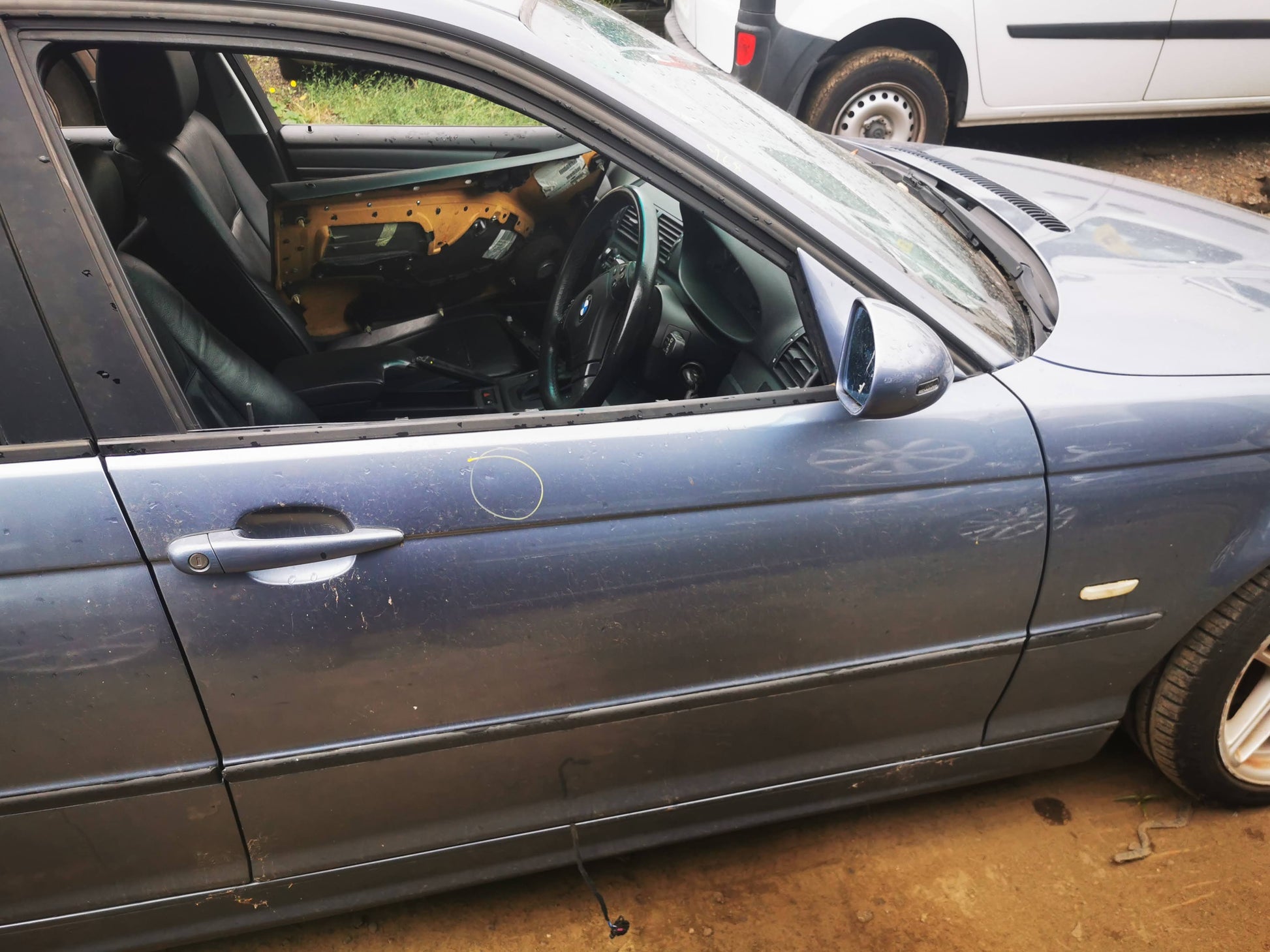 2000 BMW 3 SERIES E46, SEDAN, NON PARK SENSORS TYPE, 09/98-09/01 51118195284 FRONT BUMPER