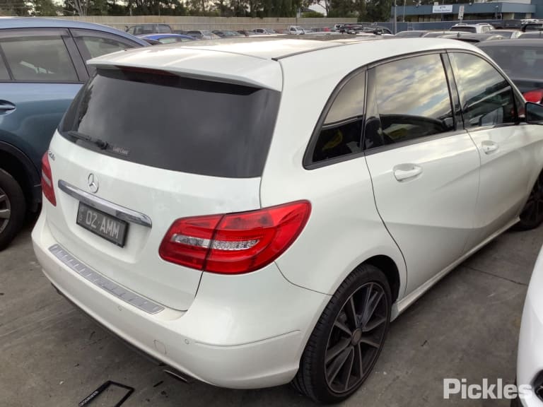 2012 MERCEDES B CLASS W246, PAIR, 12/11-02/19 A2468100310 A2468102600 SUNVISOR