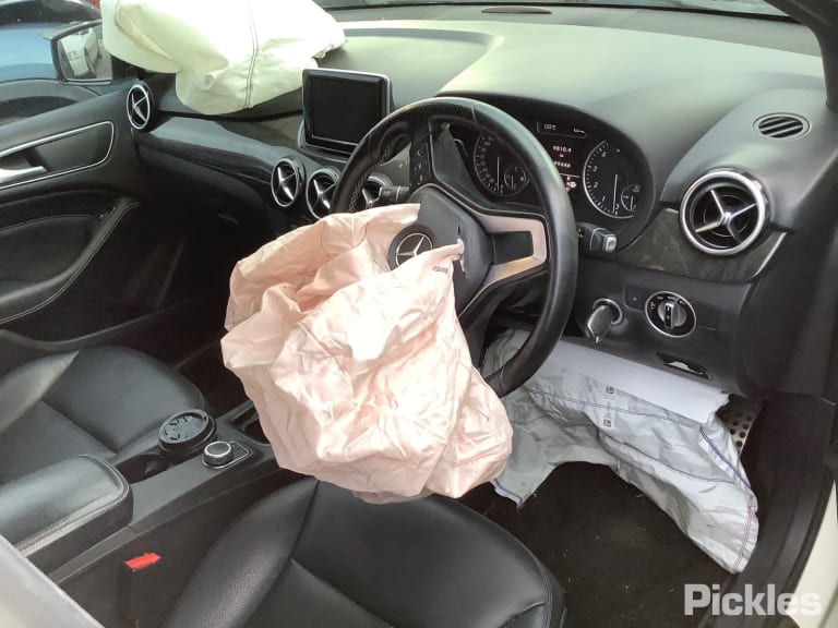 2012 MERCEDES B CLASS W246, PAIR, 12/11-02/19 A2468100310 A2468102600 SUNVISOR
