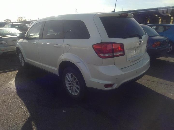 2014 FIAT FREEMONT JF, 04/13-01/17 RIGHT FRONT DOOR