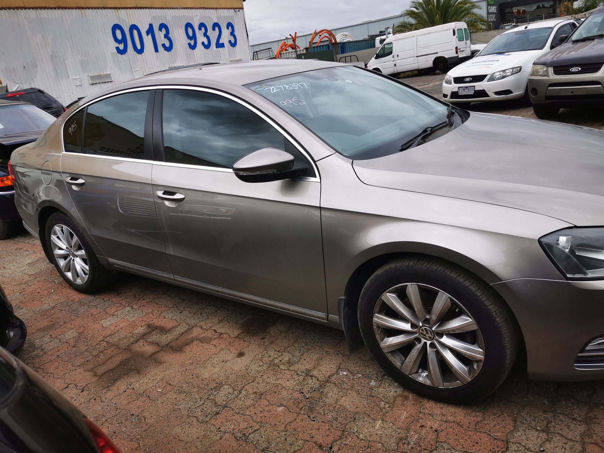 Wrecking 2012 VOLKSWAGEN PASSAT for Used Parts VW0995