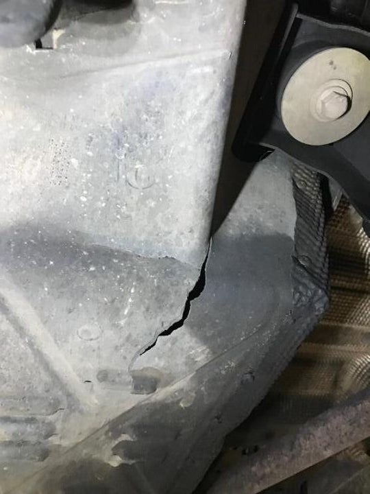 2007 VOLKSWAGEN TRANSPORTER T5, 08/04-06/15 7H0821102E RIGHT GUARD