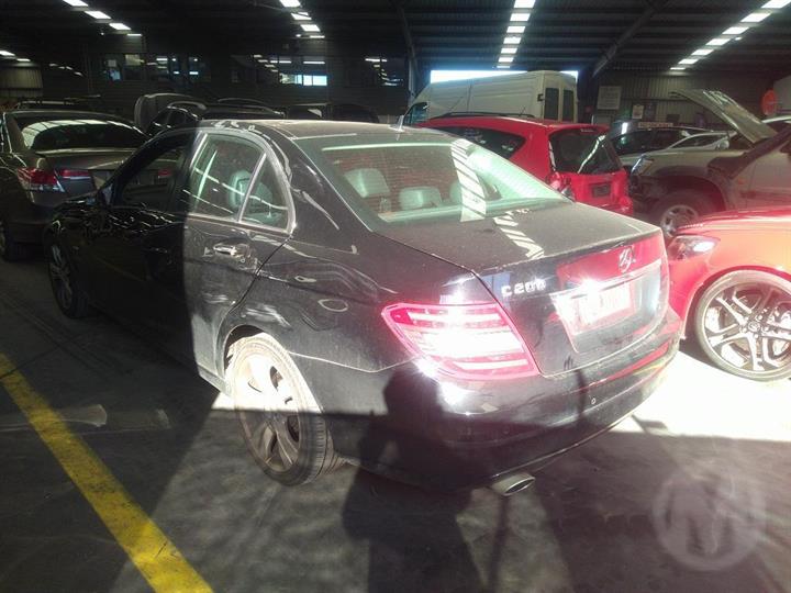 2012 MERCEDES C CLASS RIGHT FRONT DOOR LOCK, W204/S204, NON KEYLESS ENTRY TYPE, 07/07-07/14 A2047202835 DOOR BOOT GATE LOCK