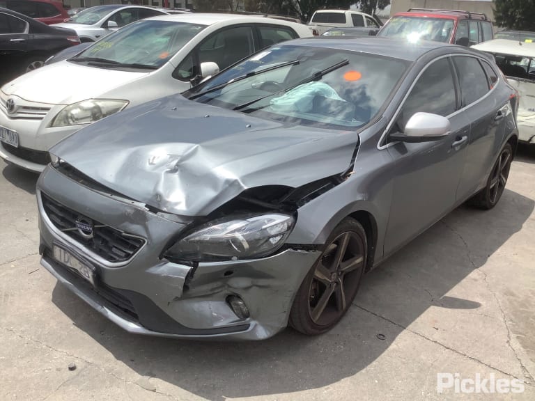 2015 VOLVO S40 V40 02/13-01/19 32244818 LEFT FRONT DOOR WINDOW