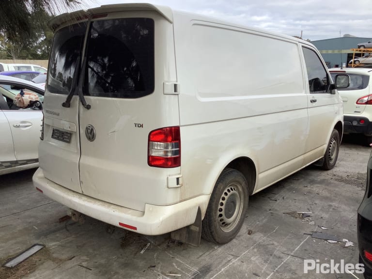 2010 VOLKSWAGEN TRANSPORTER HEAD UNIT (RCD210), SINGLE DIN TYPE, 03/10-06/15 7E0057156AX RADIO CD DVD SAT TV