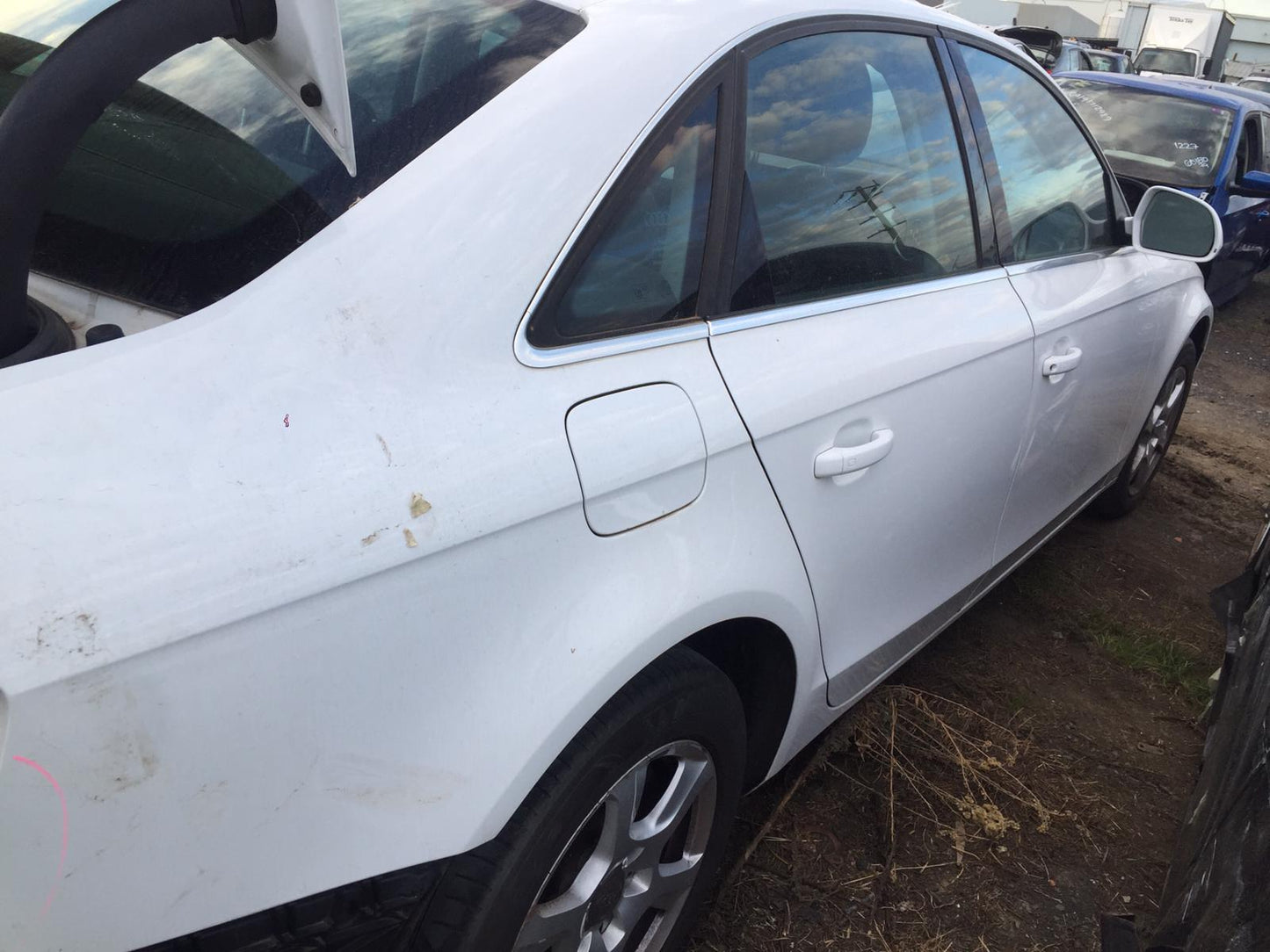 2009 AUDI A4 FRONT, W/ SUNROOF CONTROLS TYPE, BLACK, B8 8K, 04/08-06/12 8T0947140 COURTESY LIGHT
