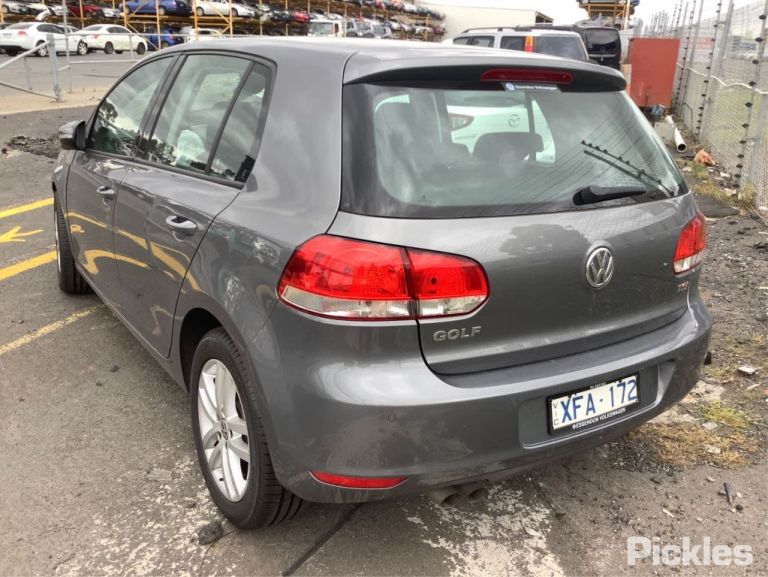 Wrecking 2009 VOLKSWAGEN GOLF for Used Parts VW0593