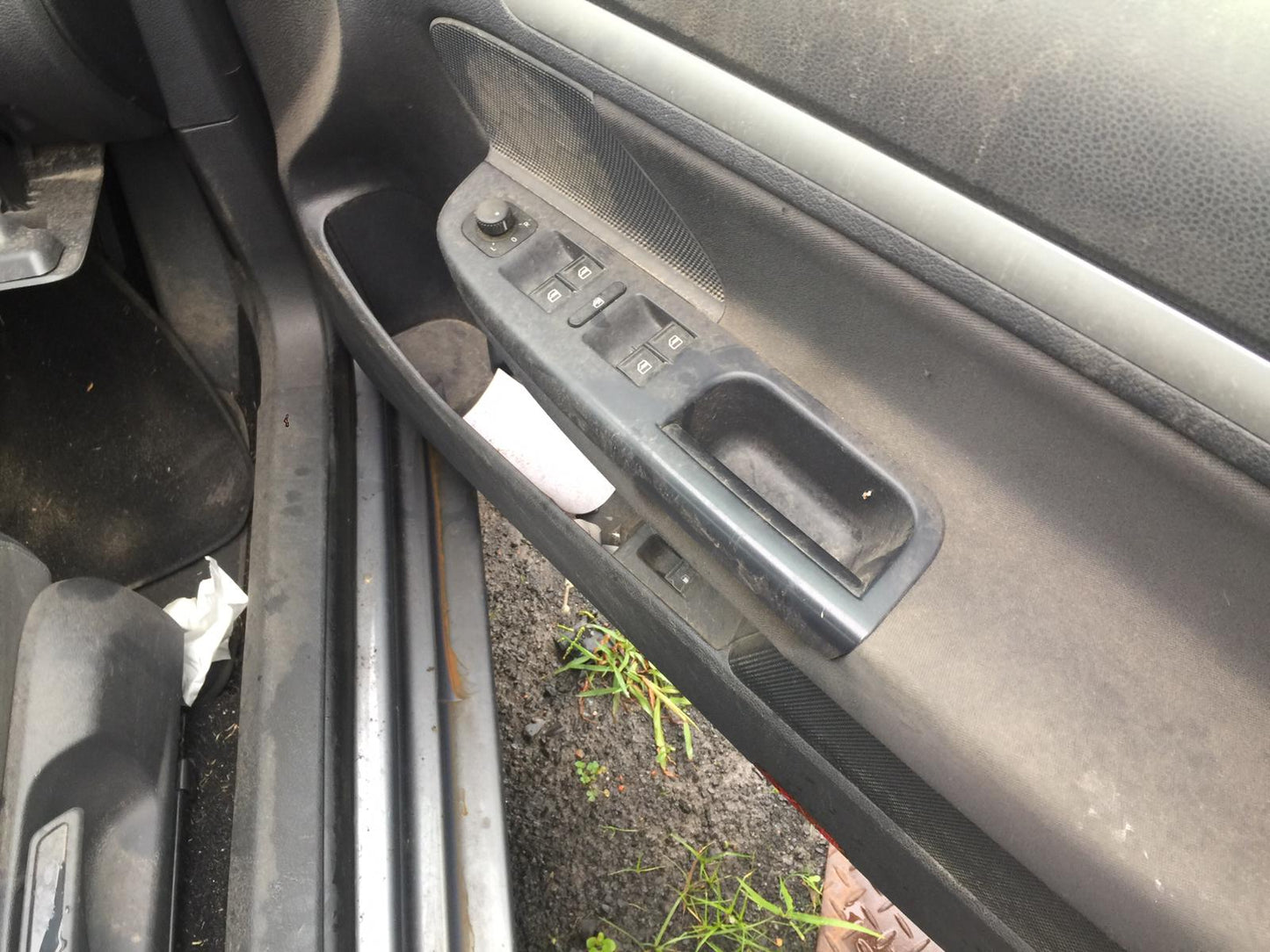 2008 VOLKSWAGEN GOLF RH FRONT (MASTER SWITCH), 5DR HATCH, GEN 5, 07/04-02/09 1K4959857B PWR DR WIND SWITCH