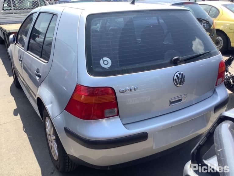 2001 VOLKSWAGEN GOLF GEN 4, HALOGEN TYPE, 4 GLOBES, W/ FOG, 09/98-06/04 (AUS ONLY) 1J2941017A LEFT HEADLAMP