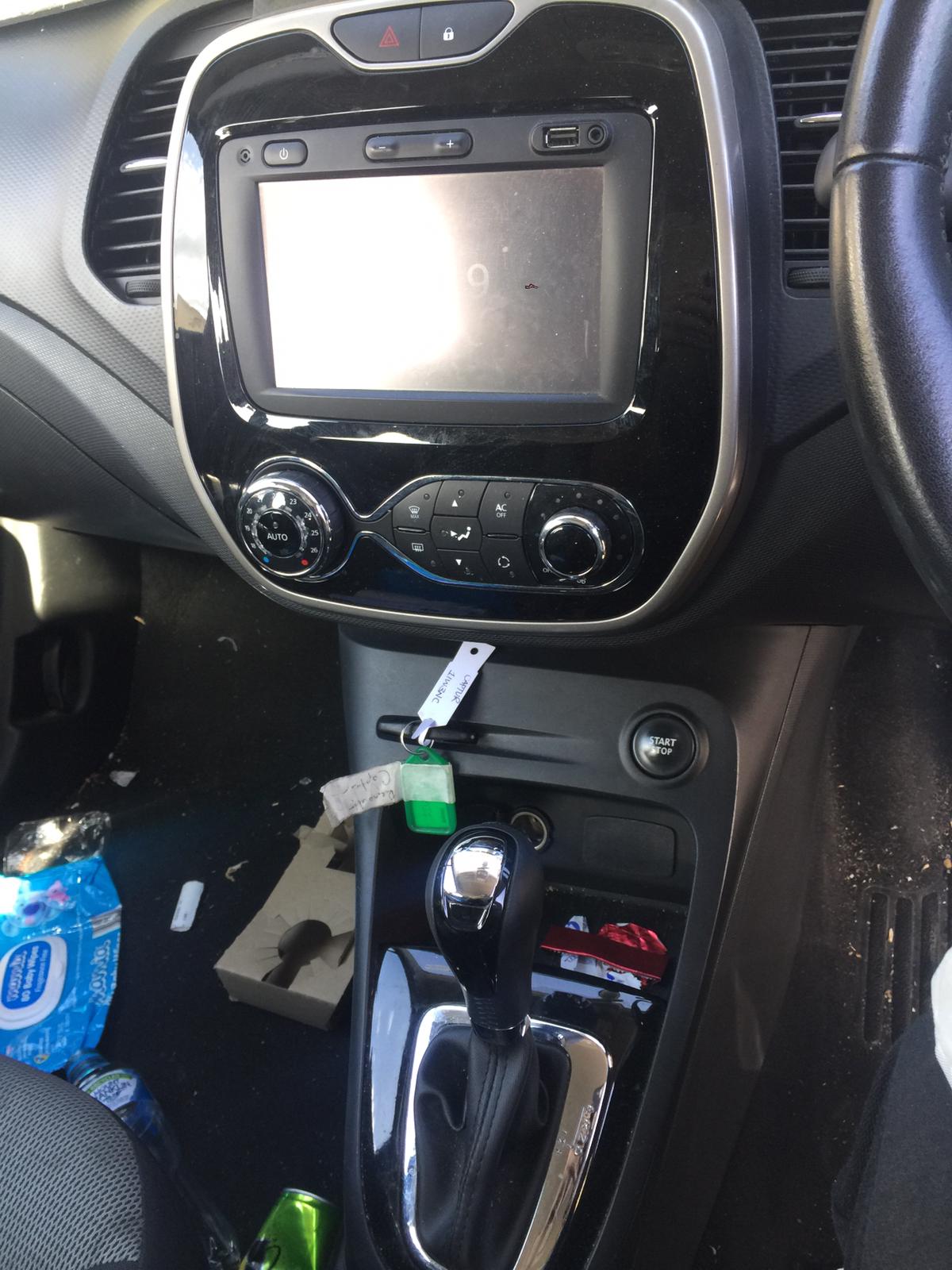 2016 RENAULT CAPTUR J87, 08/14-05/17 963016046R RIGHT DOOR MIRROR