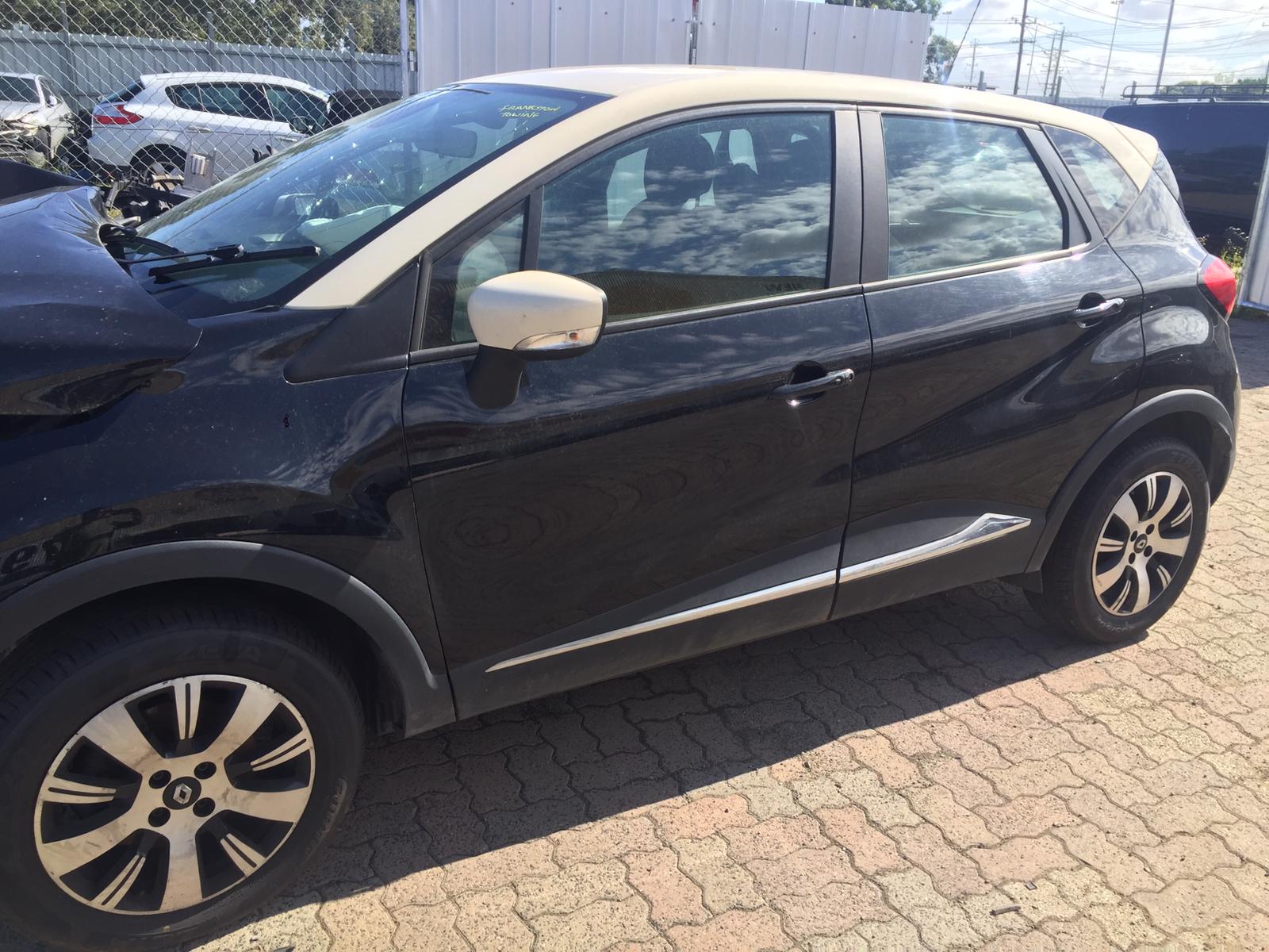 2016 RENAULT CAPTUR J87, 08/14-05/17 963016046R RIGHT DOOR MIRROR