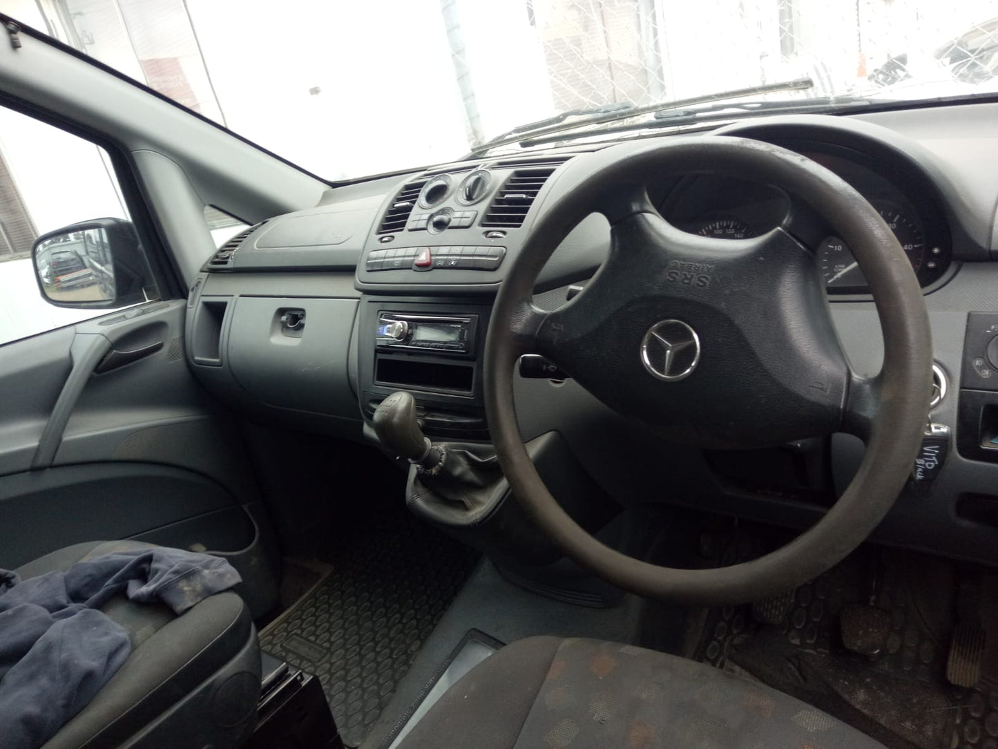 2010 MERCEDES VITO 639, 04/04-01/11  A6396305207 RIGHT GUARD