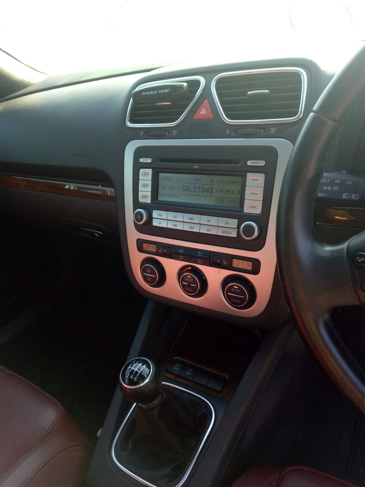 2007 VOLKSWAGEN EOS RH FRONT, ASSY (BELT AND STALK), 1F, 02/07-12/14 1Q2857706 SEAT BELT STALK