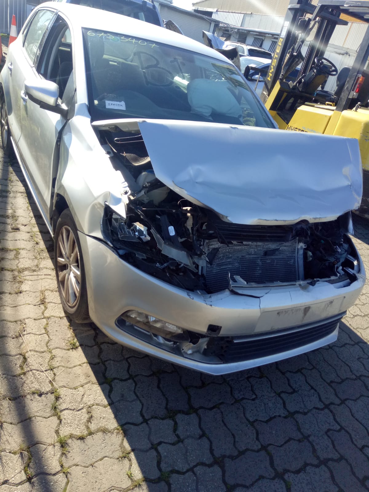 2015 VOLKSWAGEN POLO 6R, COMFORTLINE/TRENDLINE, RED INSERT TYPE, 05/14-09/17 6C0945096L RIGHT TAILLIGHT