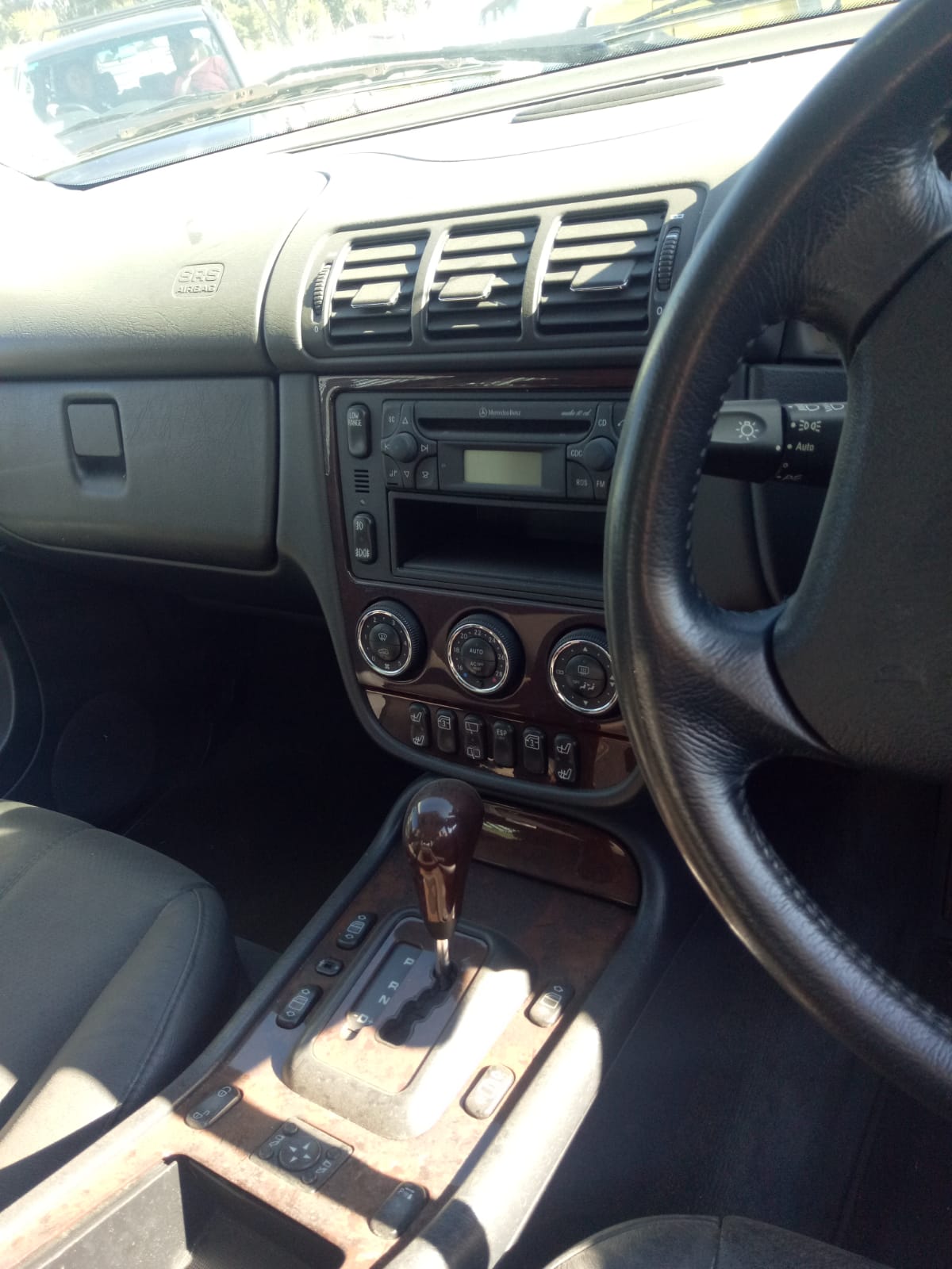 2002 MERCEDES M CLASS W163 WAGON (AIRBAG TYPE) 09/98-08/05 A1637301505 LEFT REAR DOOR SLIDING