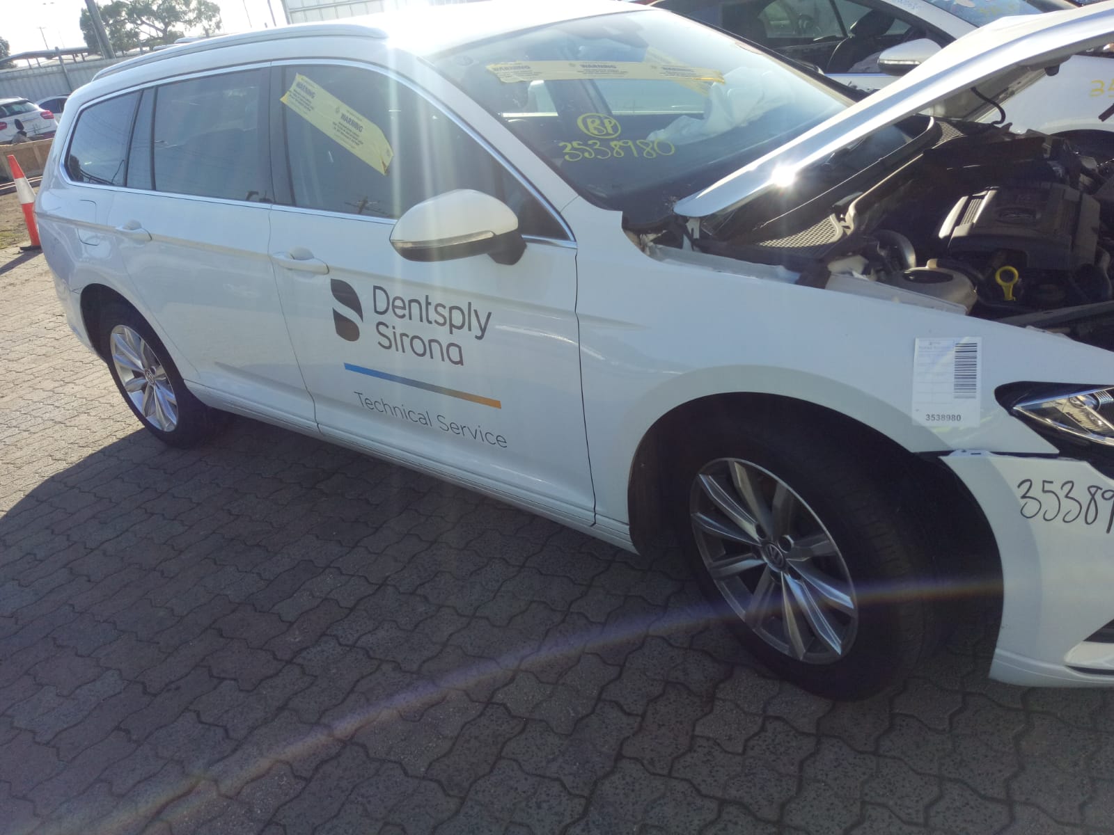 2017 VOLKSWAGEN PASSAT B8/MK7, FRONT (CENTRE), NON SUNROOF CONTROLS TYPE, GREY, 06/15-05/23 5TA947105B COURTESY LIGHT