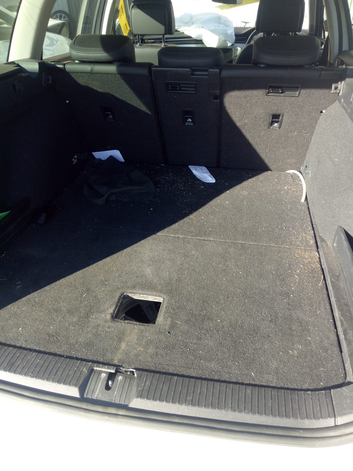 2017 VOLKSWAGEN PASSAT B8/MK7, FRONT (CENTRE), NON SUNROOF CONTROLS TYPE, GREY, 06/15-05/23 5TA947105B COURTESY LIGHT