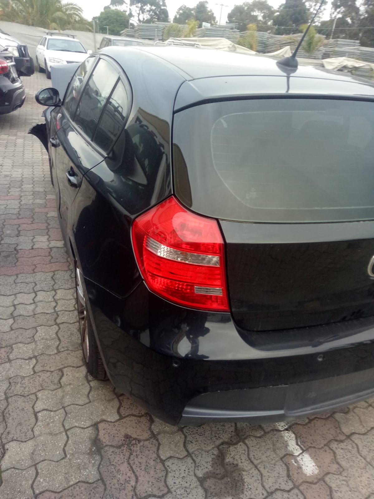 2009 BMW 1 SERIES RIGHT FRONT DOOR LOCK, E82/E87/E88, COUPE/HATCH/CABRIO, 10/04-09/13 51217202144 DOOR BOOT GATE LOCK