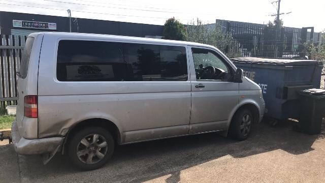 2007 VOLKSWAGEN TRANSPORTER T5, 08/04-06/15 7H0821102E RIGHT GUARD