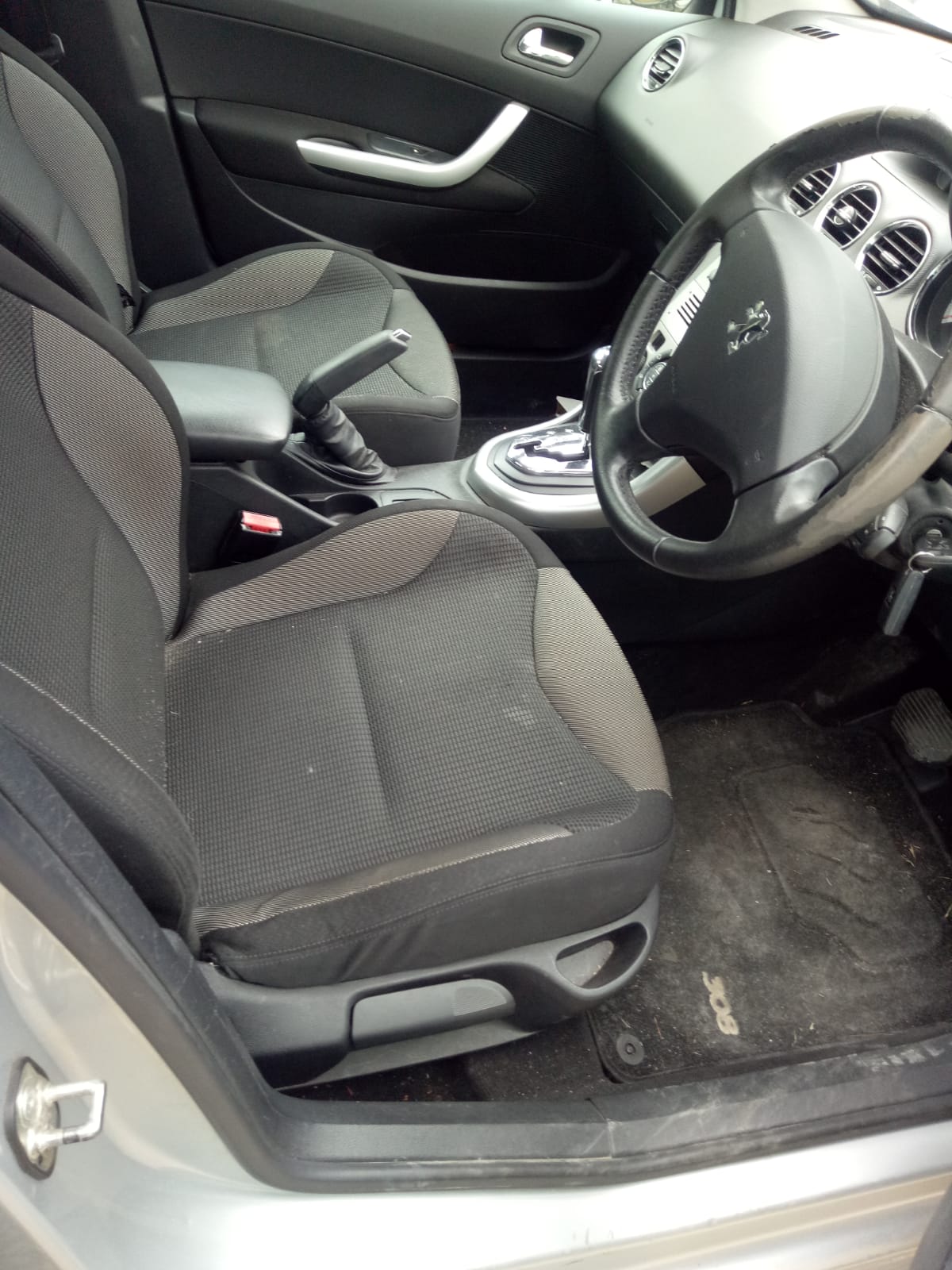 2008 PEUGEOT 308 LEFT FRONT DOOR LOCK, T7, HATCH/WAGON, 09/07-12/13 9135CK DOOR BOOT GATE LOCK