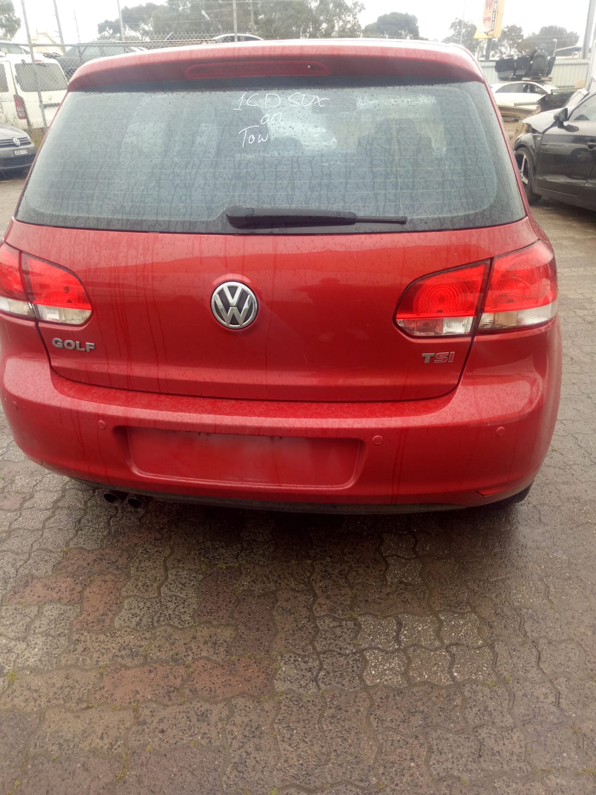 Wrecking 2010 VOLKSWAGEN GOLF for Used Parts VW0685