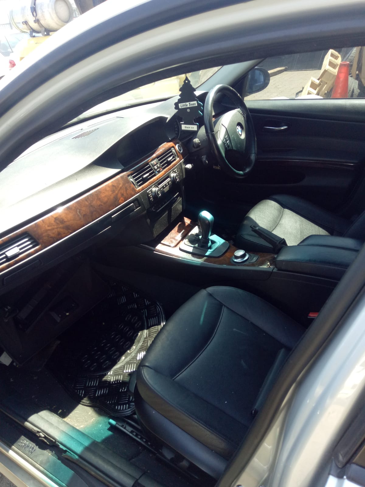 2007 BMW 3 SERIES LEFT FRONT DOOR LOCK, E90, SEDAN, 03/05-01/12 51217202145 DOOR BOOT GATE LOCK