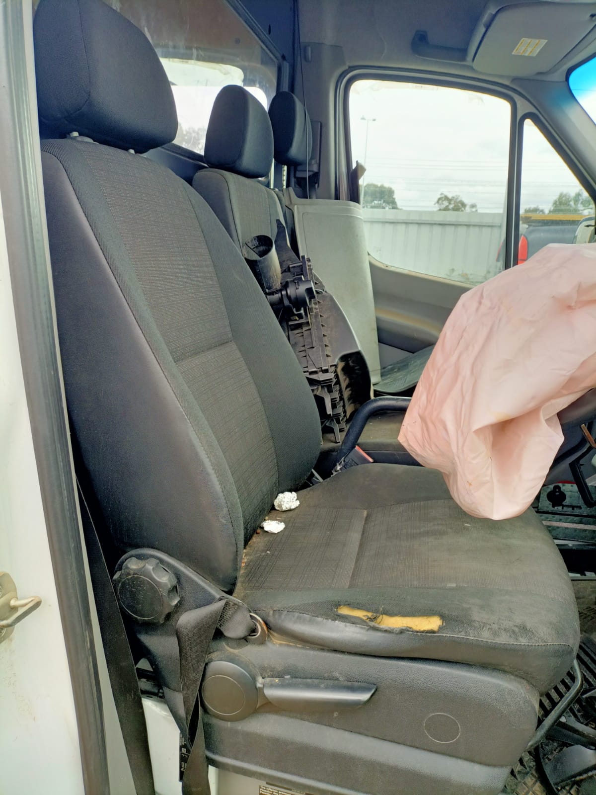 2014 MERCEDES SPRINTER VAN 10/06-04/18 A9065450104 MISC SWITCH RELAY