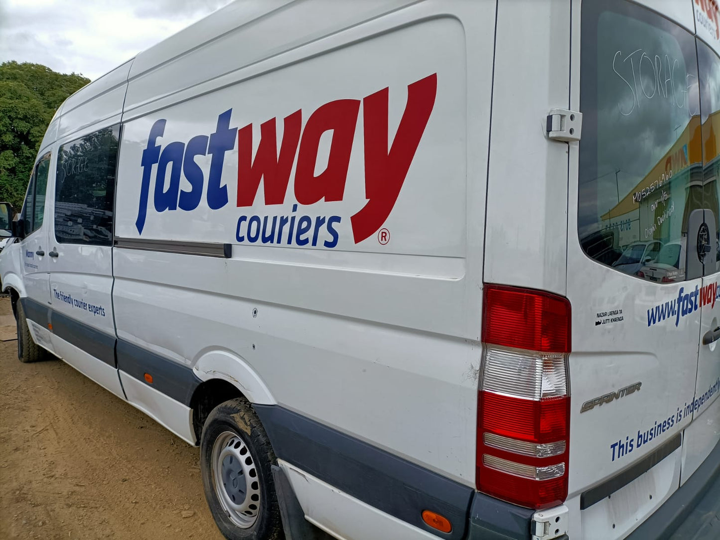 2014 MERCEDES SPRINTER NCV3, 10/13-04/18 A9068810201 RIGHT GUARD