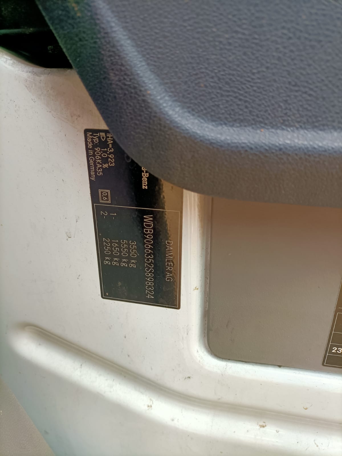 2014 MERCEDES SPRINTER LEFT FRONT DOOR LOCK, NCV3, 10/06-04/18 A9067201435 DOOR BOOT GATE LOCK