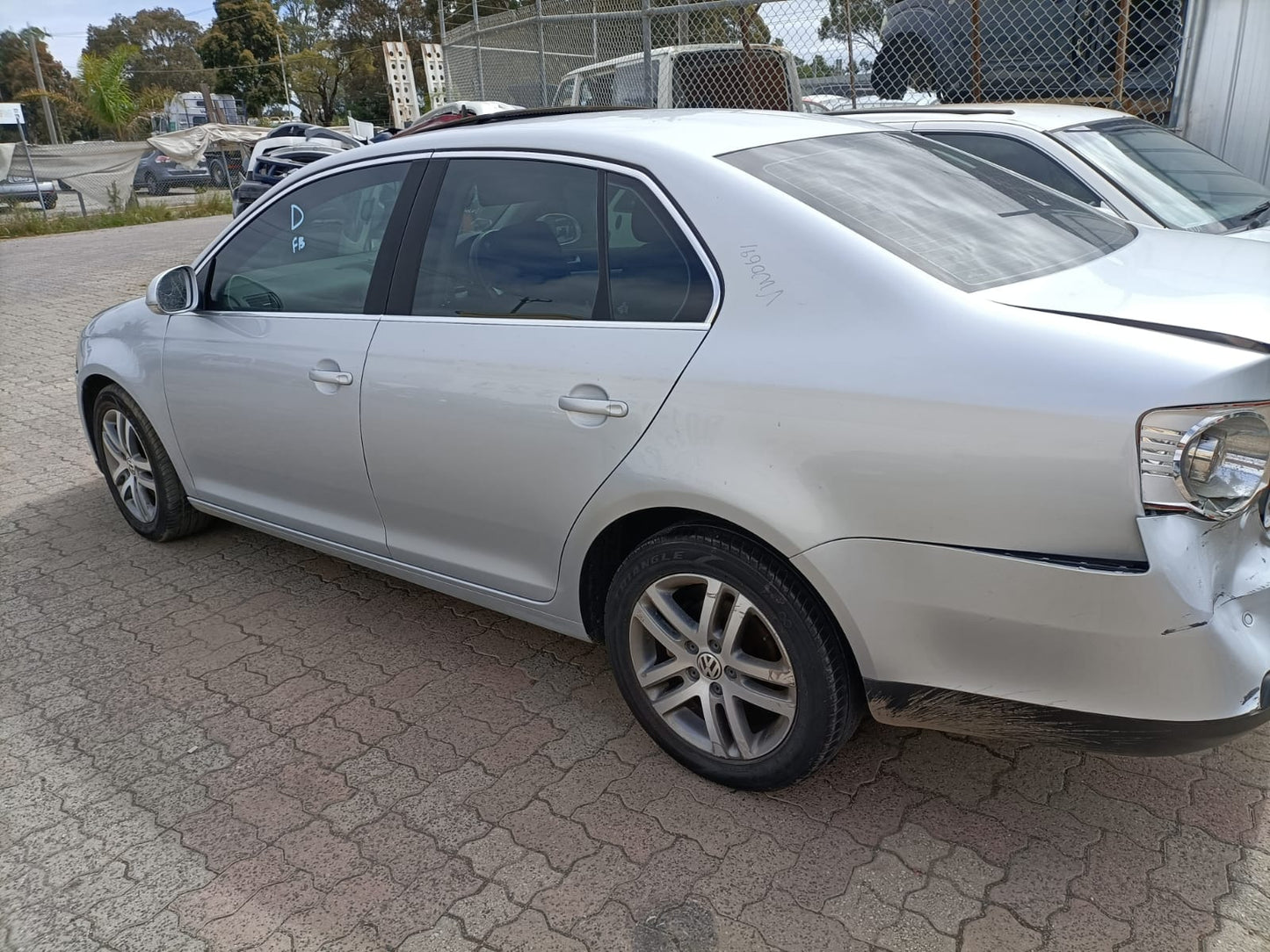 2008 VOLKSWAGEN JETTA RH SIDE, 1KM, 02/06-07/11 1K5945096M REAR GARNISH