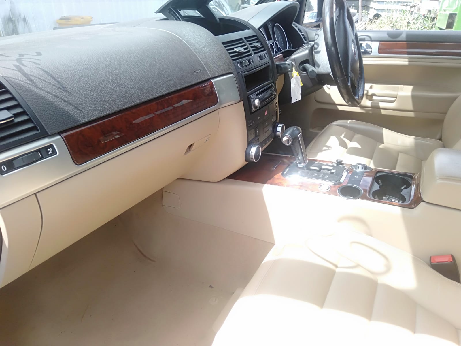 2007 VOLKSWAGEN TOUAREG 7L, W/ MOULD TYPE, 09/03-12/10 7L0833055M LEFT REAR DOOR SLIDING