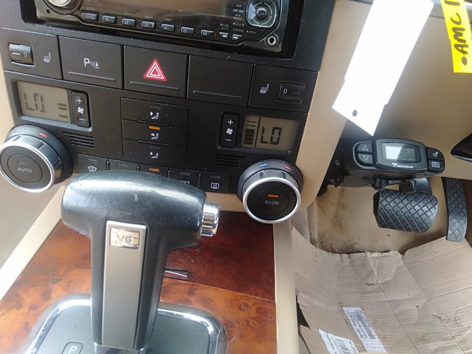 2007 VOLKSWAGEN TOUAREG 7L, W/ MOULD TYPE, 09/03-12/10 7L0831056L RIGHT FRONT DOOR