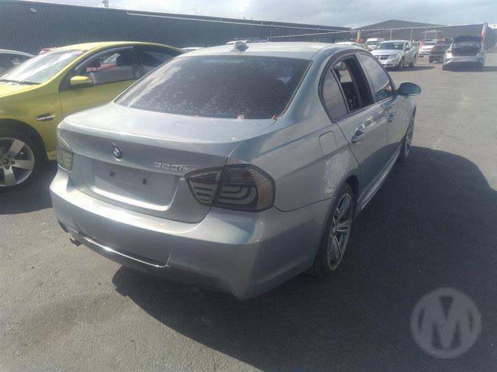 2007 BMW 3 SERIES E90, SEDAN, NON LED TYPE, 03/05-10/08 63216937458 RIGHT TAILLIGHT