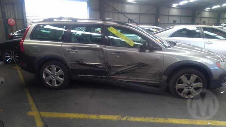 2008 VOLVO XC70 BZ, 12/07-06/16 31294002 LEFT GUARD