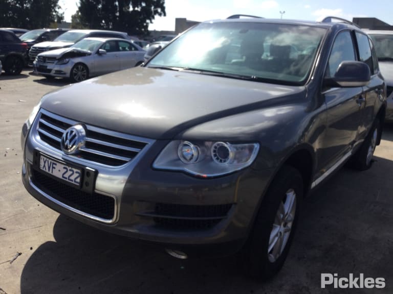 2010 VOLKSWAGEN TOUAREG 7L, W/ PARK SENSOR TYPE, 09/03-12/10 7L6807417D/7L6807434AH REAR BUMPER