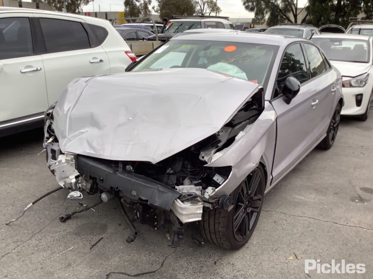 2014 AUDI A3 8V, A3, SEDAN, MANUAL FOLD, NON LANE CHANGE ASSIST TYPE (6XC/7Y0), 11/13-10/20 8V5857409C LEFT DOOR MIRROR