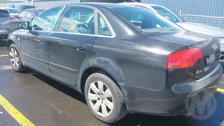 Wrecking 2006 AUDI A4 for Used Parts AU1528