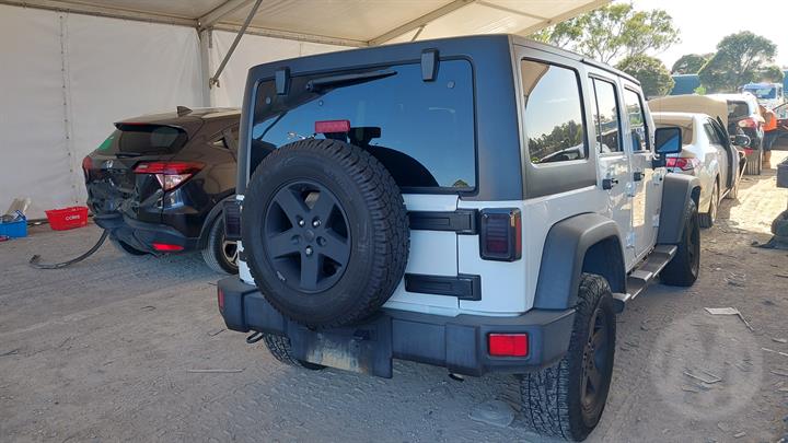 2015 JEEP WRANGLER LH FRONT, SEAT BELT ONLY, 2DR TYPE, JK, 11/10-07/18 SEAT BELT STALK