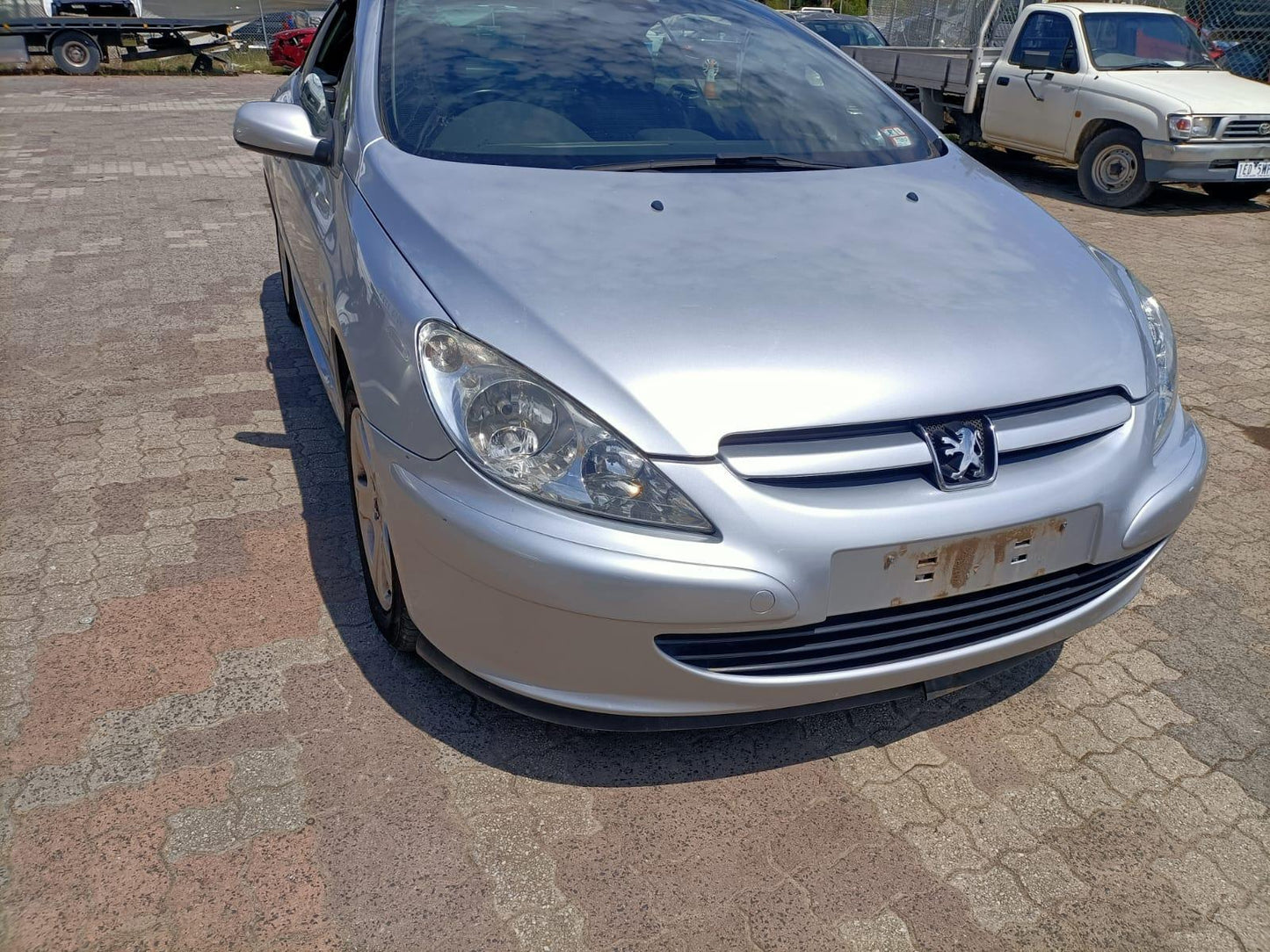 2005 PEUGEOT 307 T5, PAIR, 12/01-04/05 8143HH 8143GC SUNVISOR
