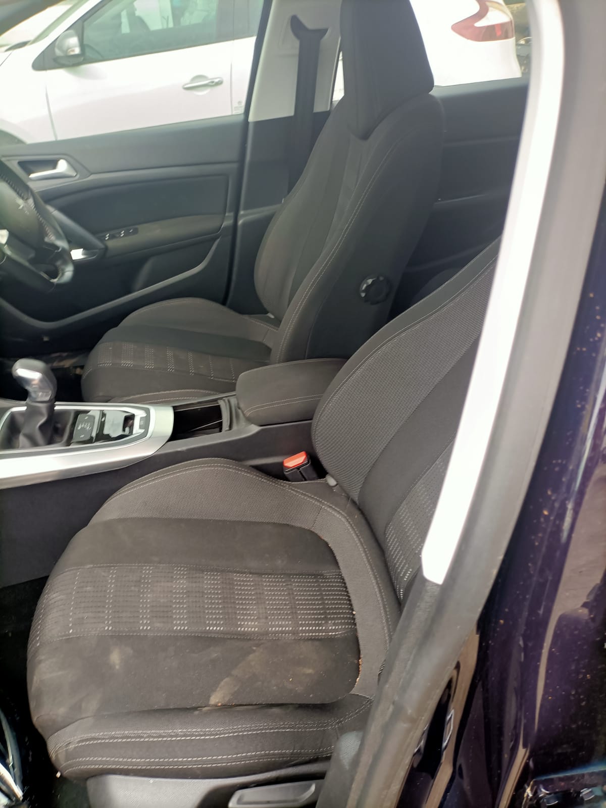 2016 PEUGEOT 308 RIGHT FRONT DOOR LOCK, T9, HATCH/WAGON, 10/14-01/21 9810309780 DOOR BOOT GATE LOCK