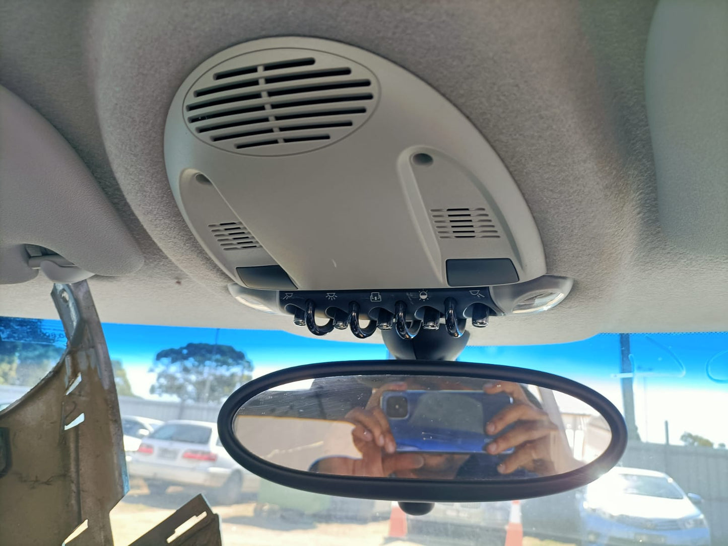 2009 MINI COOPER R55/R56/R57, PAIR, BLACK, 03/07-05/15 51167339375 51167339376 SUNVISOR
