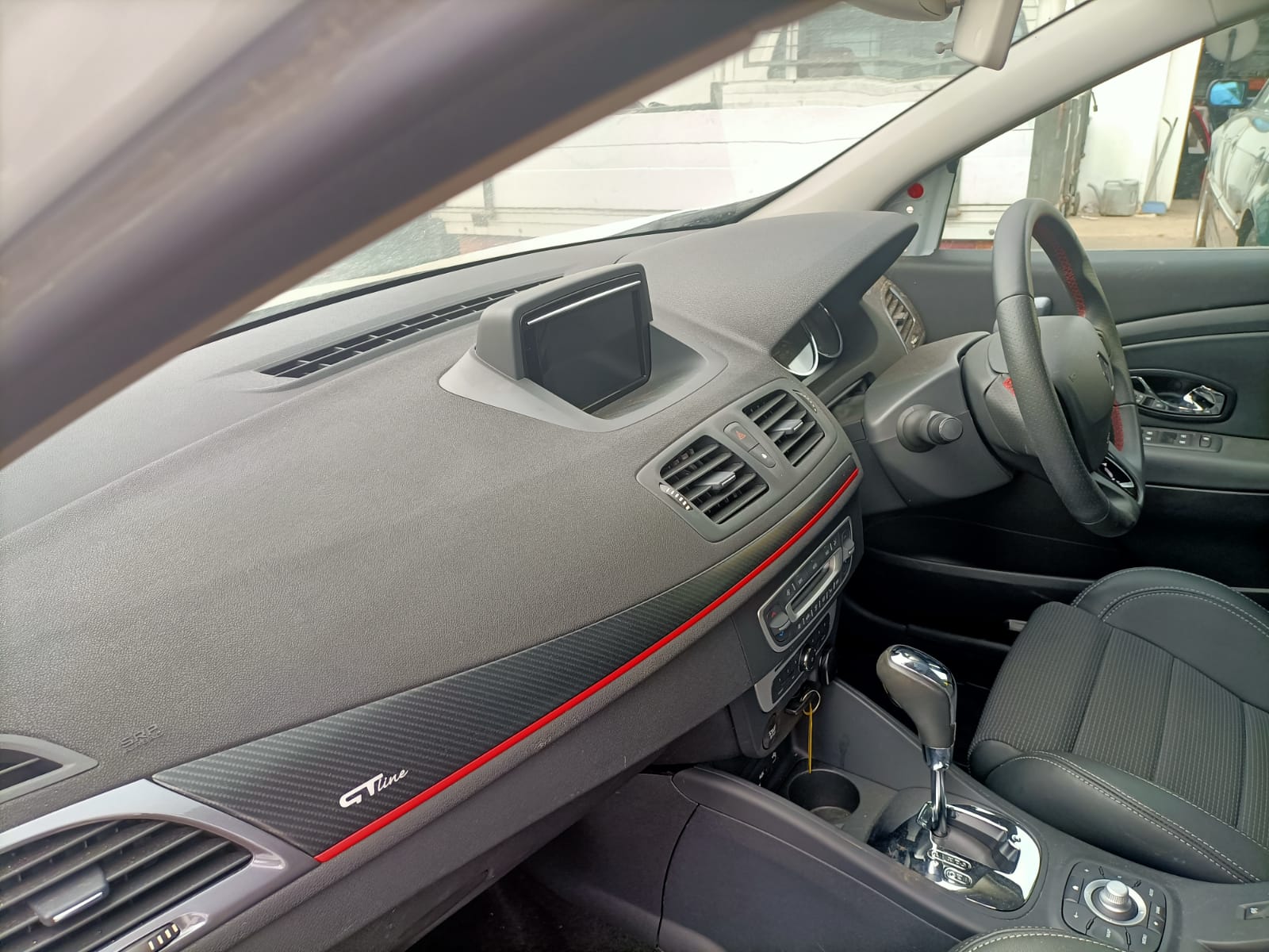 2016 RENAULT MEGANE HEAD UNIT, KNOB ON CENTRE, X32/X95, 07/14-05/16 281157698R RADIO CD DVD SAT TV