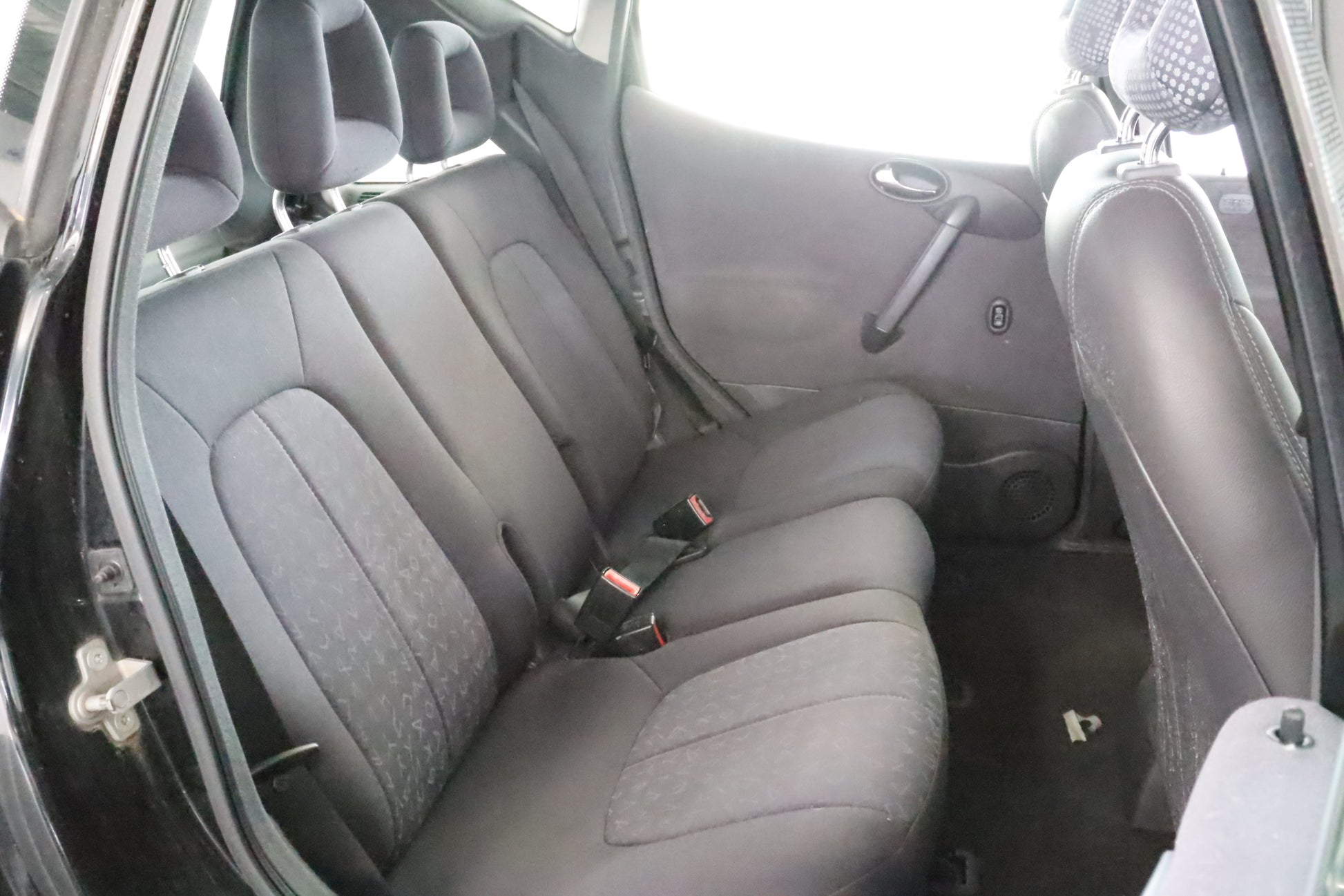 2001 MERCEDES A CLASS W168, SWB TYPE, VIN WDB1680..., 10/98-03/05 A1687302605 RIGHT REAR DOOR SLIDING