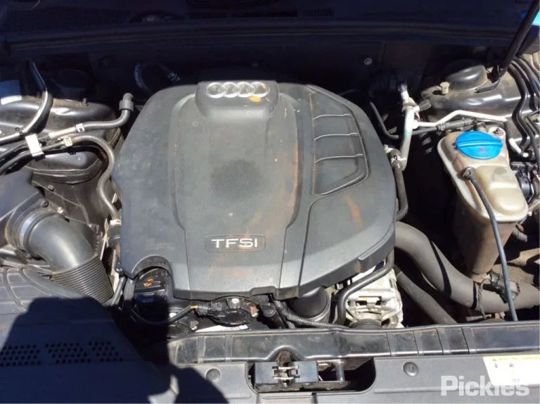 2013 AUDI A5/S5 8T, FRONT (CENTRE), W/ SUNROOF KNOB CONTROL TYPE, BEIGE, 10/11-11/16 8T0947111B COURTESY LIGHT