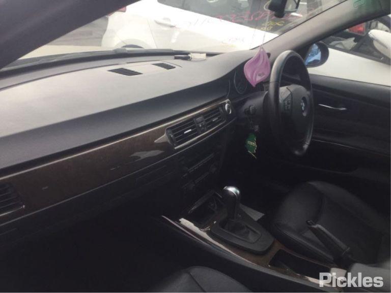 2005 BMW 3 SERIES BUMPER FOGLAMP, E90/E91, SEDAN/WAGON, NON M SPORT TYPE, 03/05-08/08 63176948374 RIGHT INDICATOR FOG SIDE