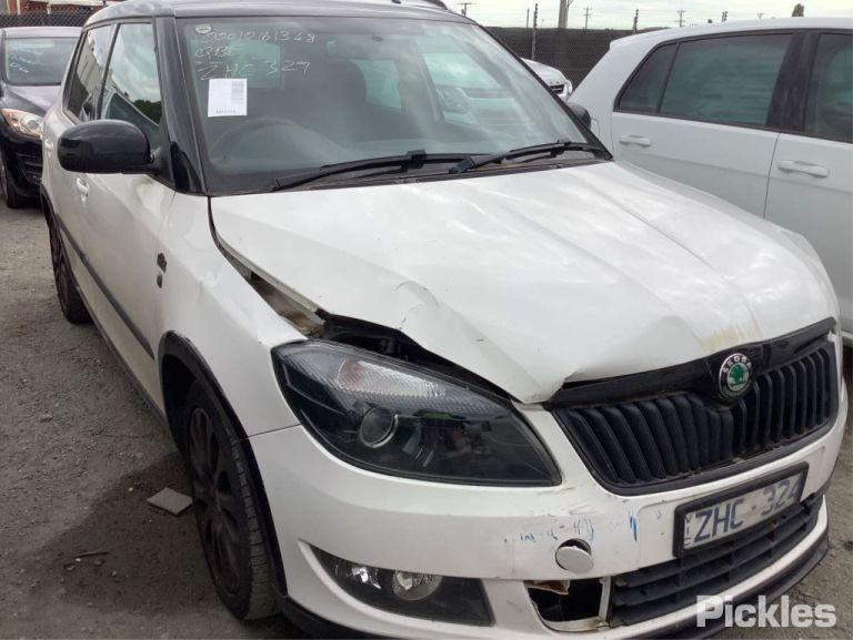 2012 SKODA FABIA 5JF, 08/11-12/14 5J2857507E LEFT DOOR MIRROR