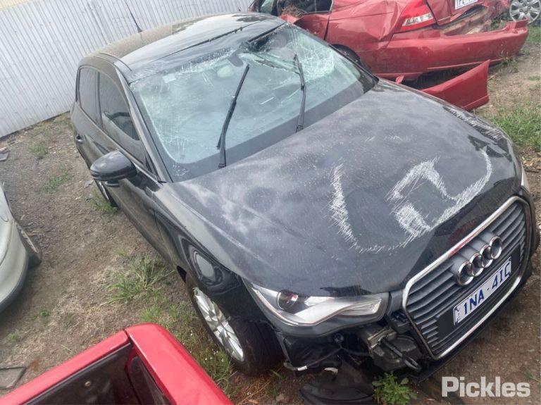 2012 AUDI A1 8X, PAIR, BLACK TYPE, 12/10-10/18 8U0857551C 8U0857552C SUNVISOR