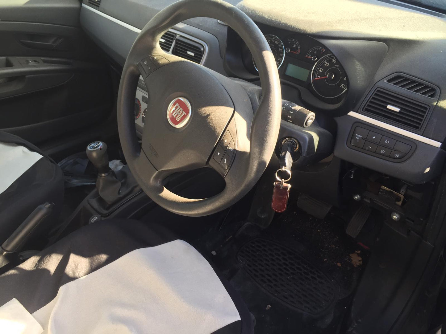 2014 FIAT PUNTO RH FRONT, ASSY (BELT AND STALK), 08/13-12/15 735538576 SEAT BELT STALK